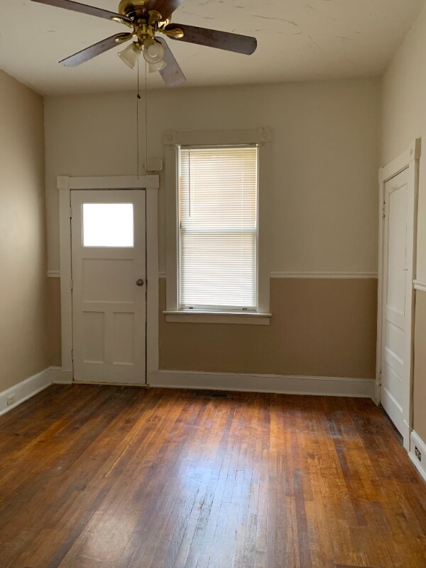Building Photo - 4502 Fernhill Ave