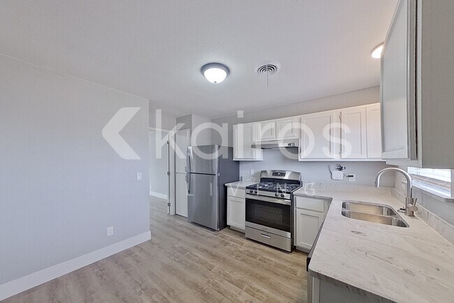 Foto del edificio - 2012 Ron Dr