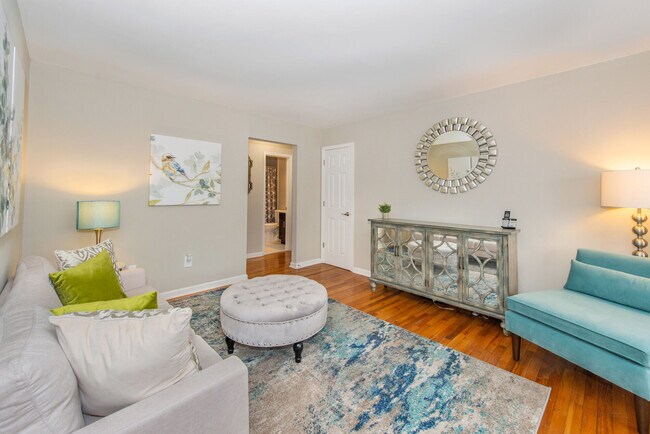 Foto del edificio - Metropark Station Apartments