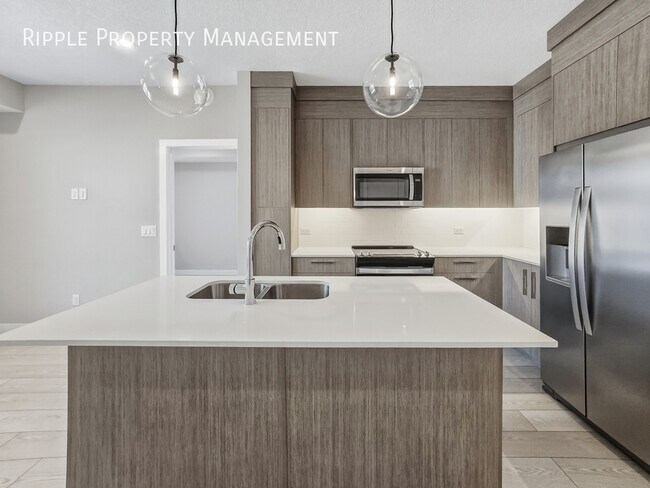 Photo du bâtiment - BRAND NEW 2 BEDS, 2 BATHS APARTMENT/CONDO | PRIVATE BALCONY