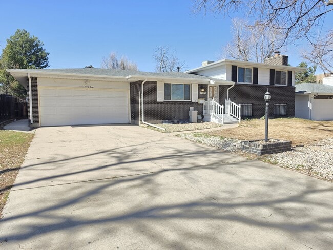 Photo - 1533 S Jamaica St House