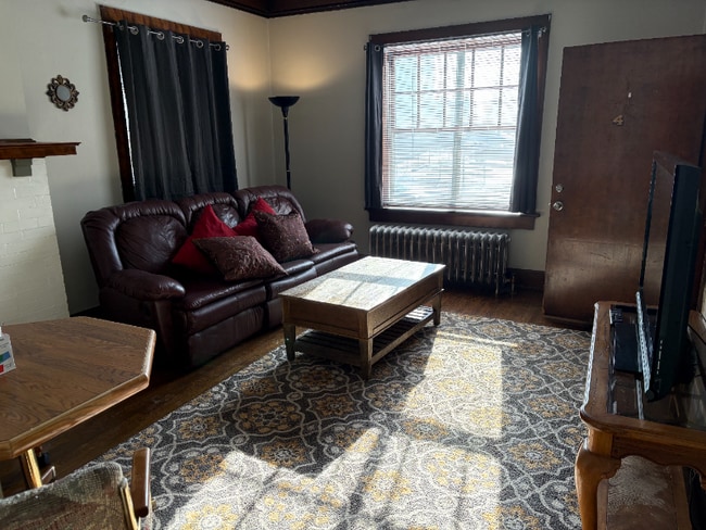 Foto del edificio - 4816 Chicago St