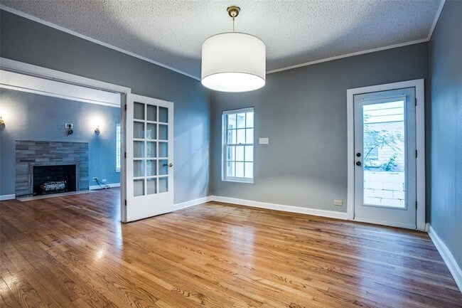 Foto del edificio - 6902 Vivian Ave