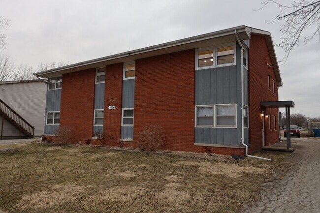 Building Photo - 1624 Bryan St