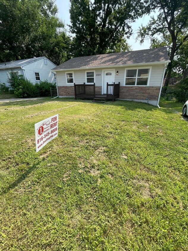 Primary Photo - Elegant and Newly Renovated 3-Bedroom Home...
