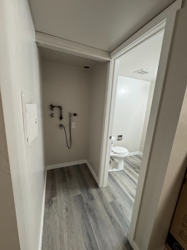 Building Photo - 308 Summit Ave N