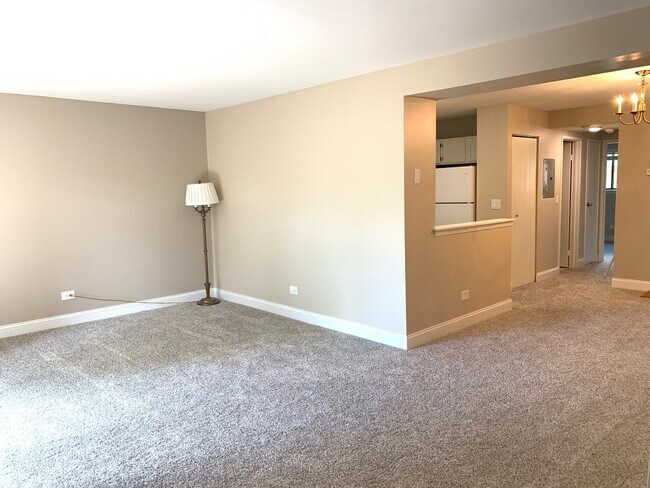 Building Photo - 2226 Abbeywood Dr