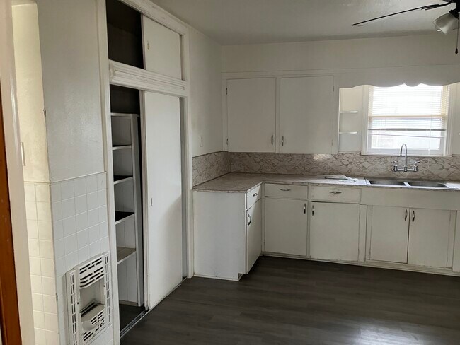 Foto del edificio - 600 Alexander