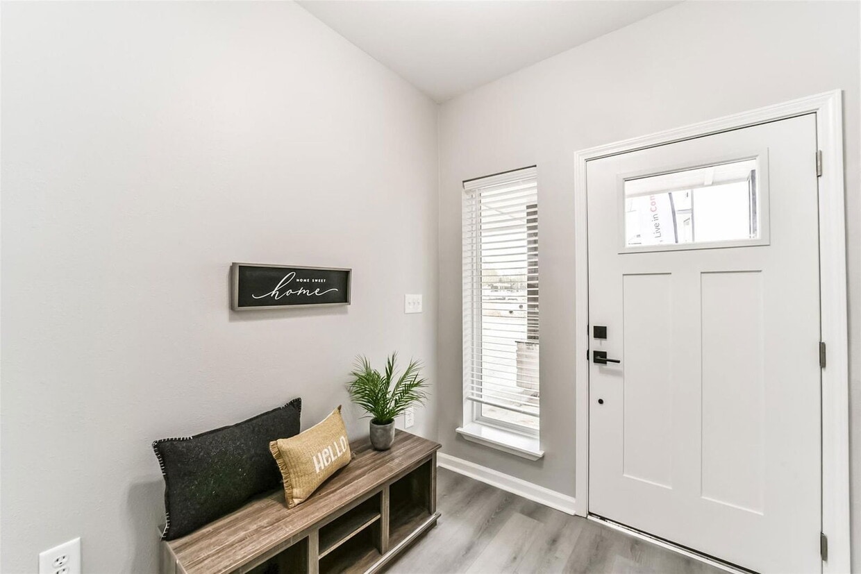 Foto principal - 2511 Washington St