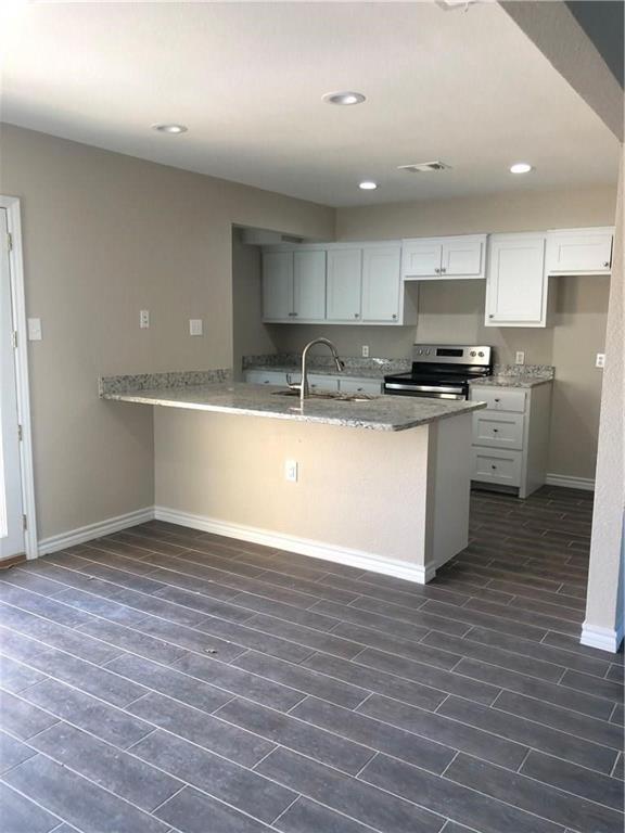 Foto del edificio - 2114 Cottage Oak Ln