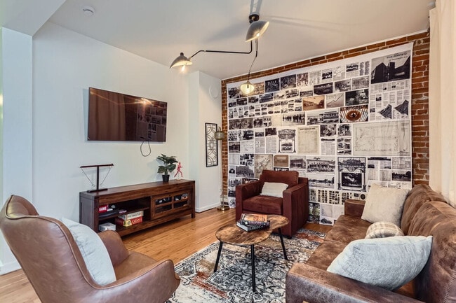 Building Photo - 2925 Curtis Street