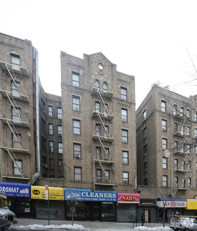 Foto del edificio - 891-901 Nostrand Ave