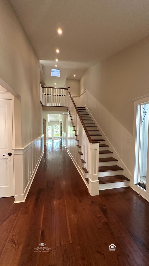 Foto del edificio - Stunning 3BD/2.5BA Home with Breathtaking ...