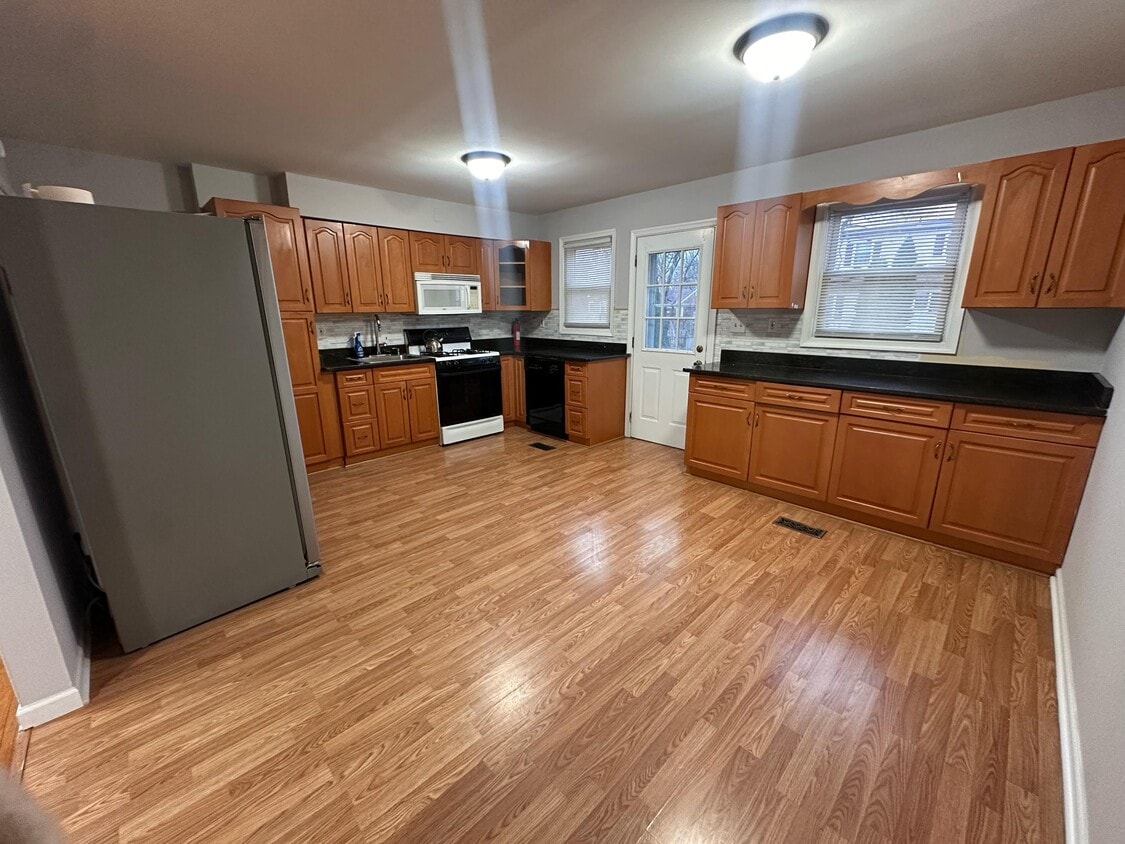 Foto principal - 226 S 16th Ave