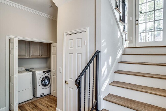 Foto del edificio - 5720 La Vista Dr