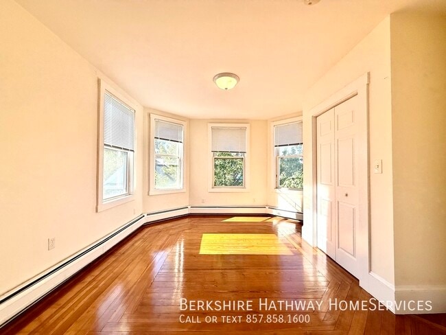 Building Photo - 12 Garrison Ave