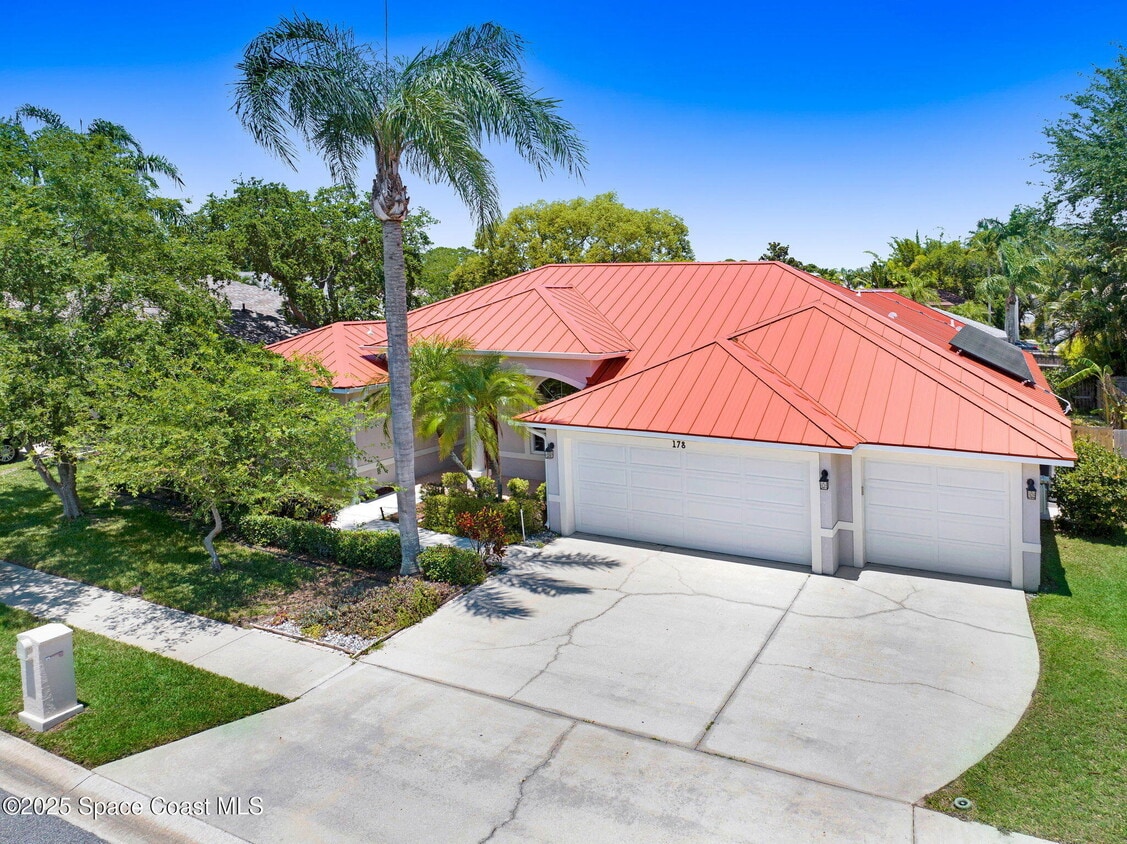 Foto principal - 178 Cove Loop Dr