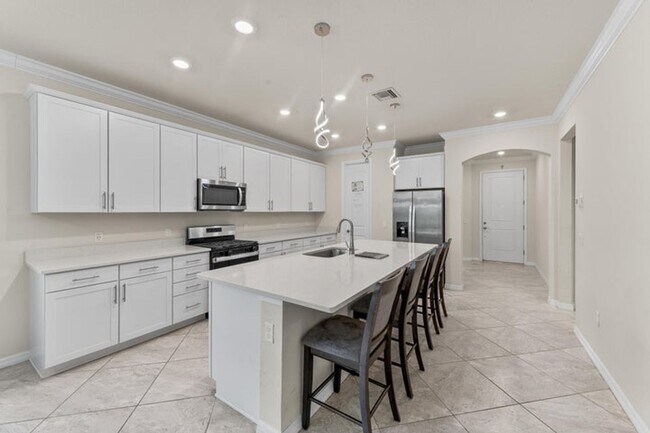 Foto del edificio - 4762 Roldan Ct