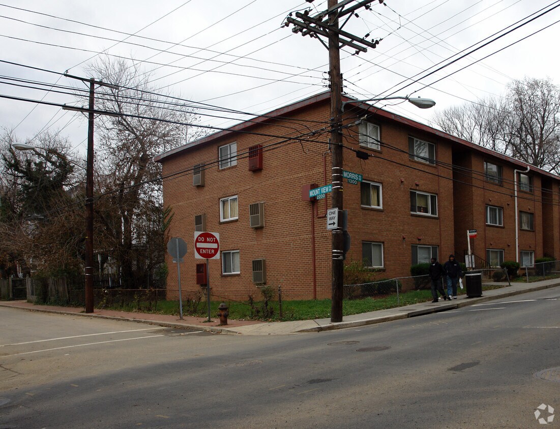 Foto del edificio - Morris Road Apartment Homes