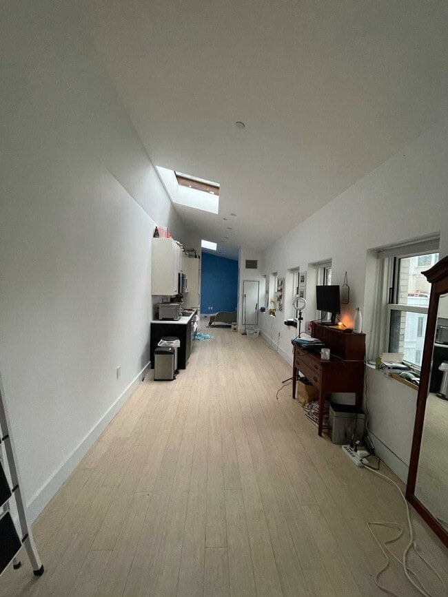 Building Photo - 30 Morningside Dr