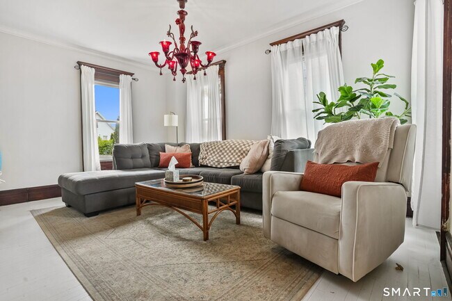 Foto del edificio - 8 Quintard Ave