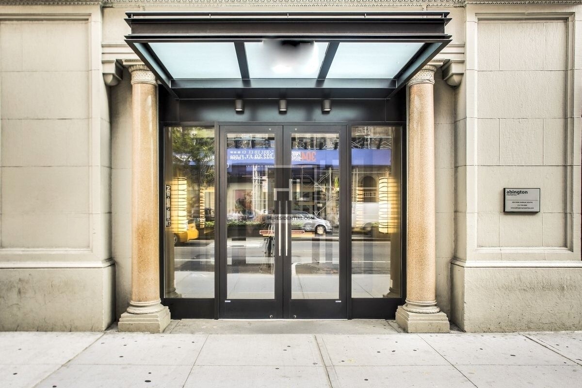 Primary Photo - 1 bedroom Park Avenue South