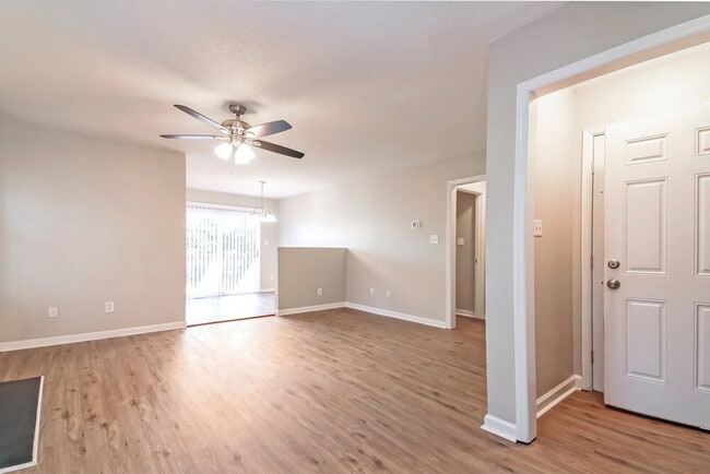 Building Photo - 5513 Lake Garden Ct