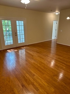 Living Room - 2421 Eagle Creek Ct