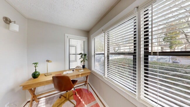 Sunroom makes the perfect flex space - Rosemont at East Cobb Apartments