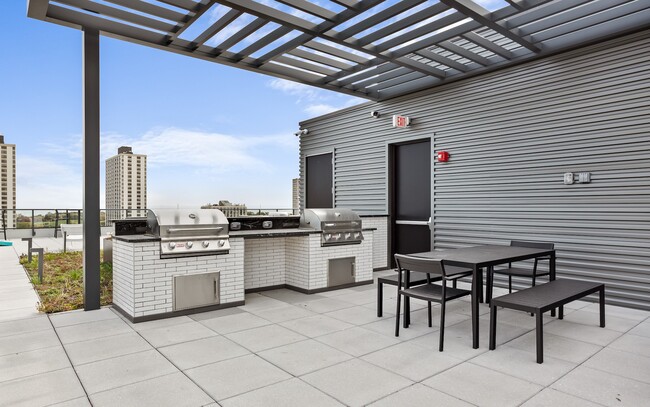 Outdoor Grills - Upshore Residences