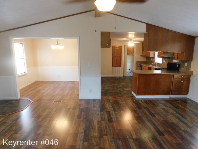 Building Photo - 3 br, 2 bath House - 56 Dogwood Circle