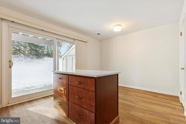 Building Photo - 23 Flintlock Ln