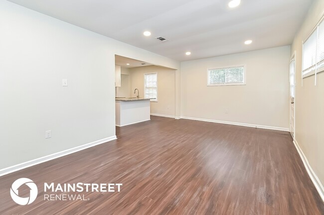 Building Photo - 4327 Leatherwood Ave