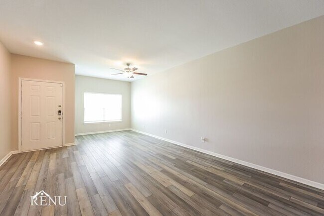 Foto del edificio - 3030 Jackson Smt