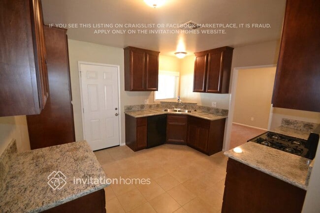 Foto del edificio - 8943 Conway Dr