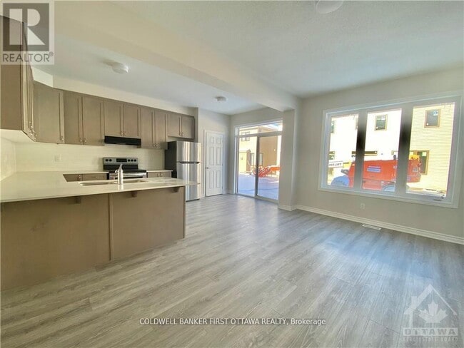 Building Photo - 303 SWEET VALLEY DRIVE