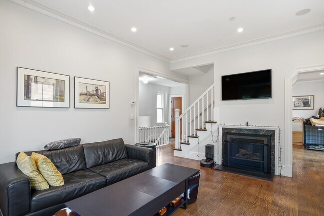 Foto del edificio - 619 Franklin St