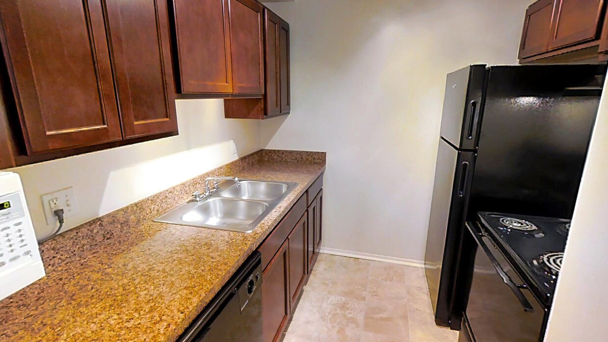 Ambassador Arms Apartments 5841 Ambassador Dr Apartment For Rent Doorsteps Com