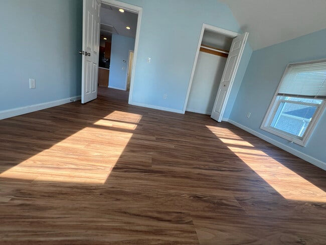 Foto del edificio - 93 Belleville Rd