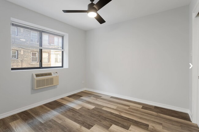 Foto del edificio - 5416 N Winthrop Ave