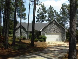 Building Photo - 3 Bedroom Ranch Home On the Golf Course in...