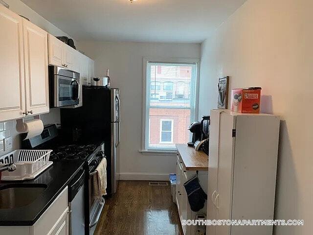 Building Photo - 30 L St