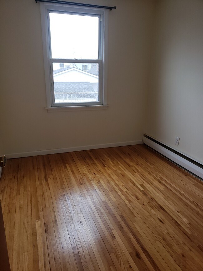 Bedroom - 73-24 68th Rd