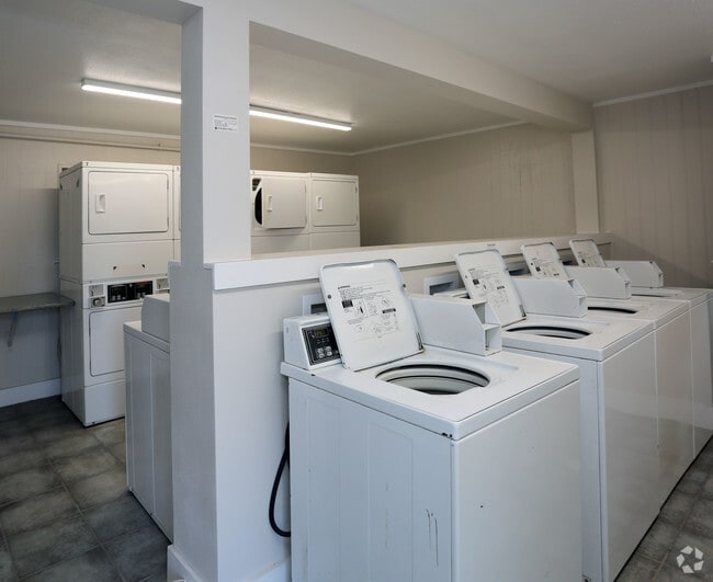 Laundry - Amber Vista Apartments