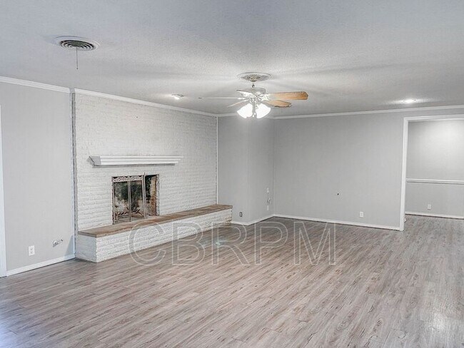 Building Photo - 3206 53rd St