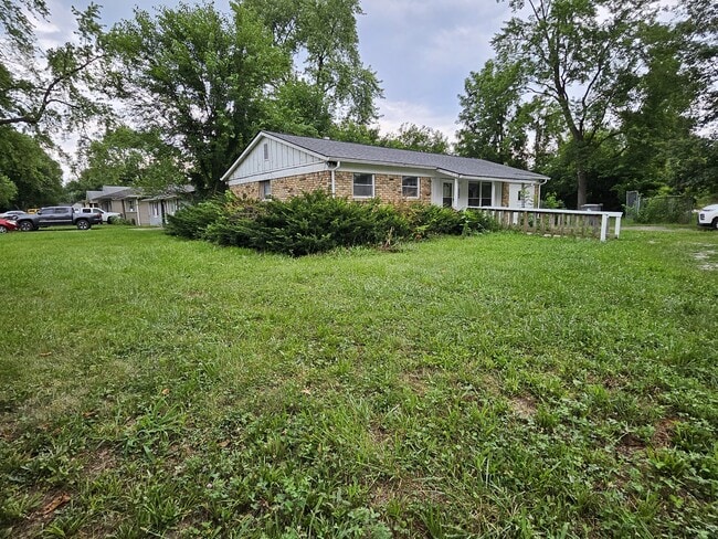 Building Photo - 6602 Lennington Dr