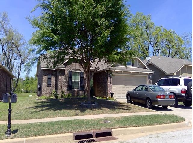Primary Photo - 8849 E 160th St S
