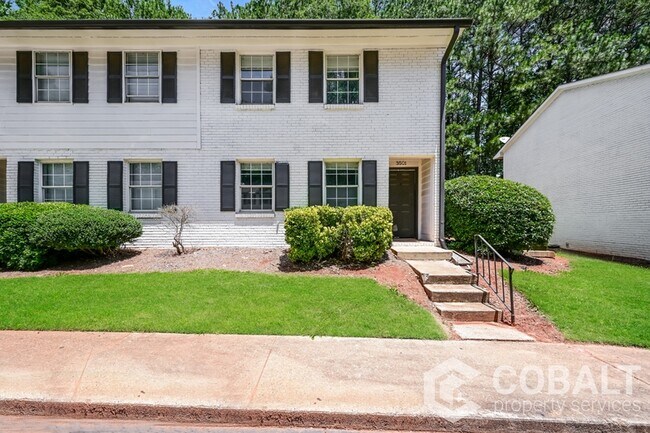 Foto del edificio - 3501 Creekview Pl