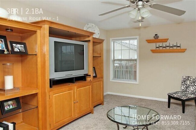 Foto del edificio - 3816 Pine Ridge Way