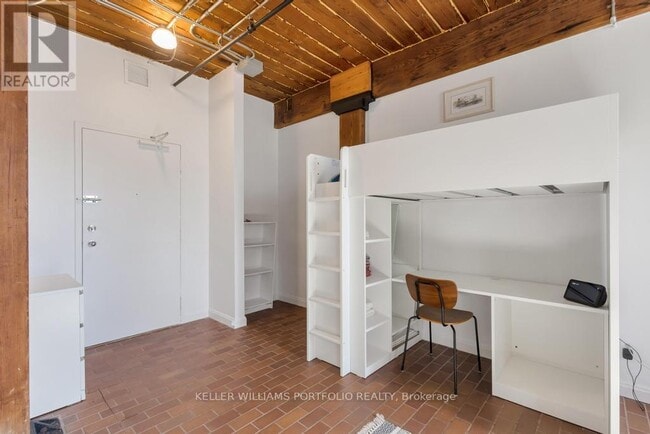 Building Photo - 24 Noble St